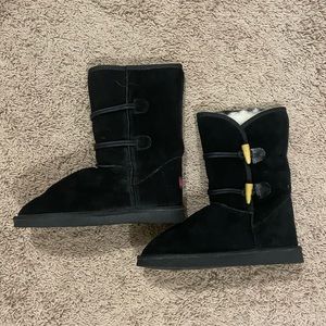 Ukala black boots